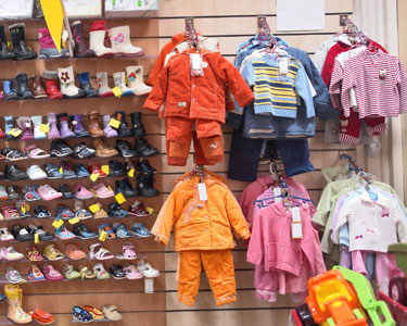 Kids Daytona Beach: Clothing and Shoe Stores - Fun 4 Daytona Kids