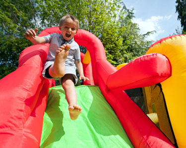 Kids Daytona Beach: Inflatables and Attractions - Fun 4 Daytona Kids