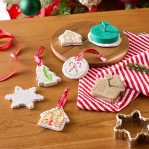 Michaels Kids Club: Painted Wood Ornaments