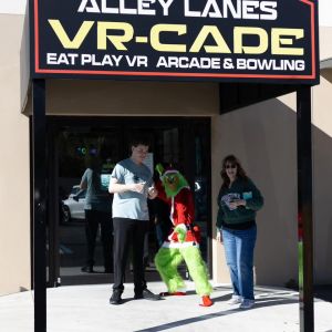 Back Alley Lanes VRcade Holiday Character Appearances & Activities