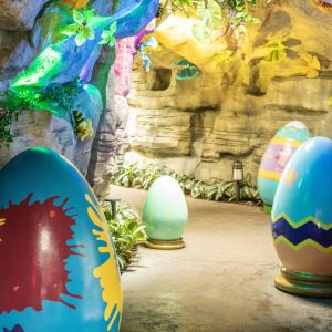 Gaylord Palms Resort: Easter Bunny